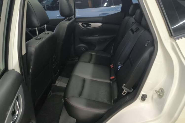 Used Nissan Qashqai 2019 2.0L CVT Luxury Edition Left Rear Seat