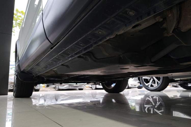 Used Nissan Qashqai 2019 2.0L CVT Luxury Edition Left Side Sill