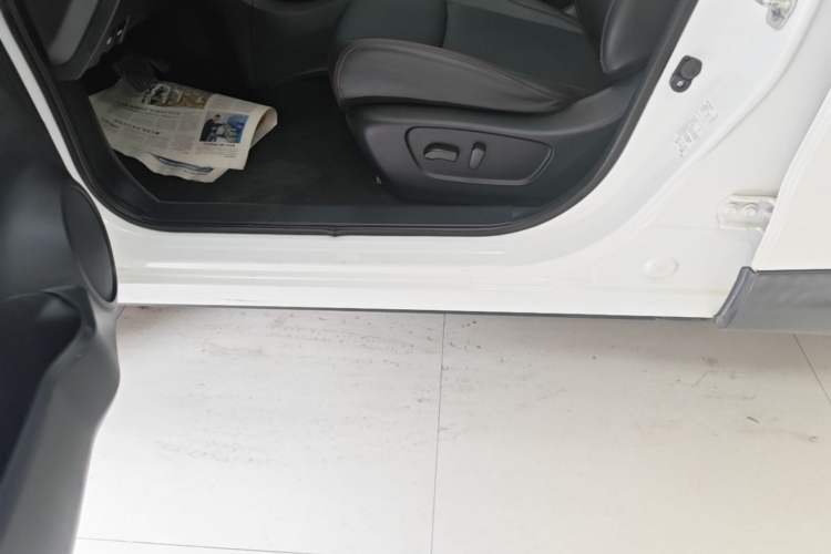 Used Nissan Qashqai 2019 2.0L CVT Luxury Edition Left Side Sill