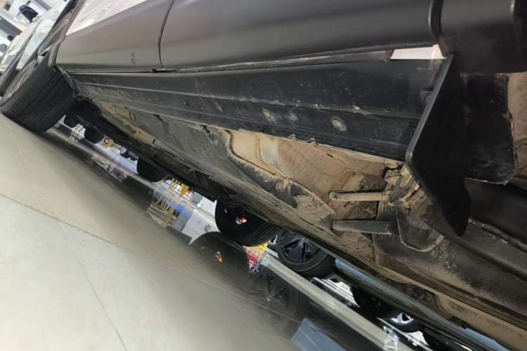 Used Nissan Qashqai 2019 2.0L CVT Luxury Edition Left Side Sill