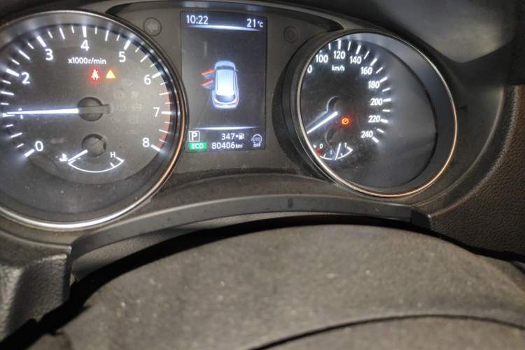 Used Nissan Qashqai 2019 2.0L CVT Smart Enjoyment Version Odometer Close Up