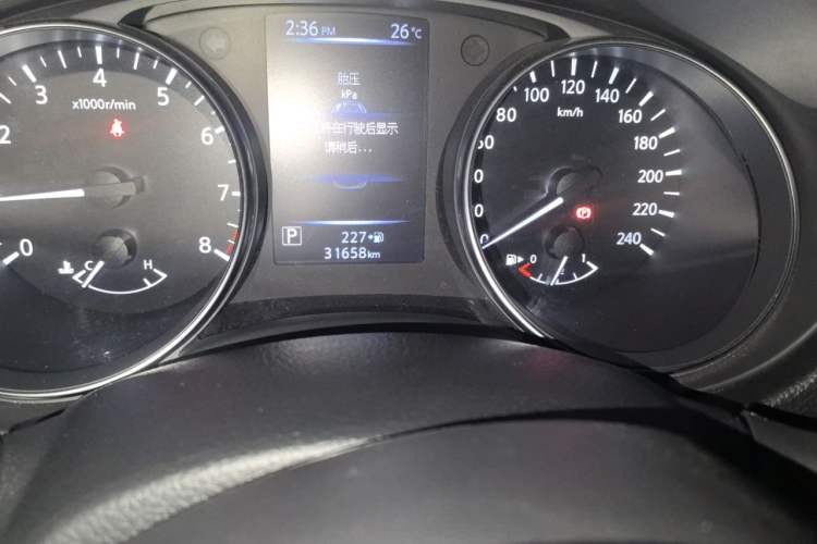 Used Nissan Qashqai 2019 2.0L CVT Smart Enjoyment Version Odometer Close Up
