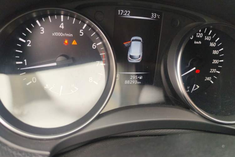 Used Nissan Qashqai 2019 2.0L CVT Smart Enjoyment Version Odometer Close Up