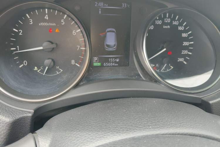 Used Nissan Qashqai 2019 2.0L CVT Luxury Edition Odometer Close Up