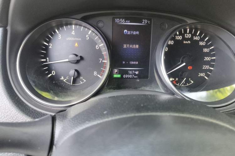 Used Nissan Qashqai 2019 2.0L CVT Smart Enjoyment Version Odometer Close Up