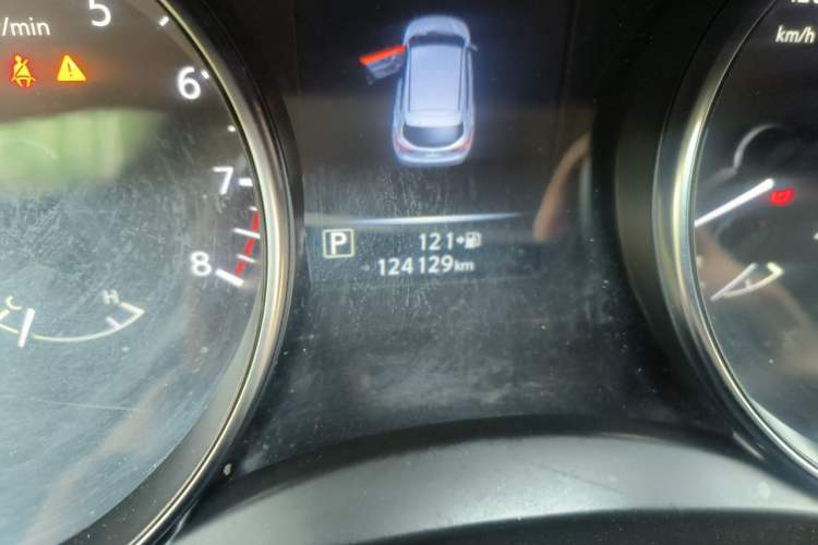 Used Nissan Qashqai 2019 2.0L CVT Smart Enjoyment Version Odometer Close Up