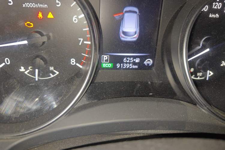 Used Nissan Qashqai 2019 2.0L CVT Smart Enjoyment Version Odometer Close Up