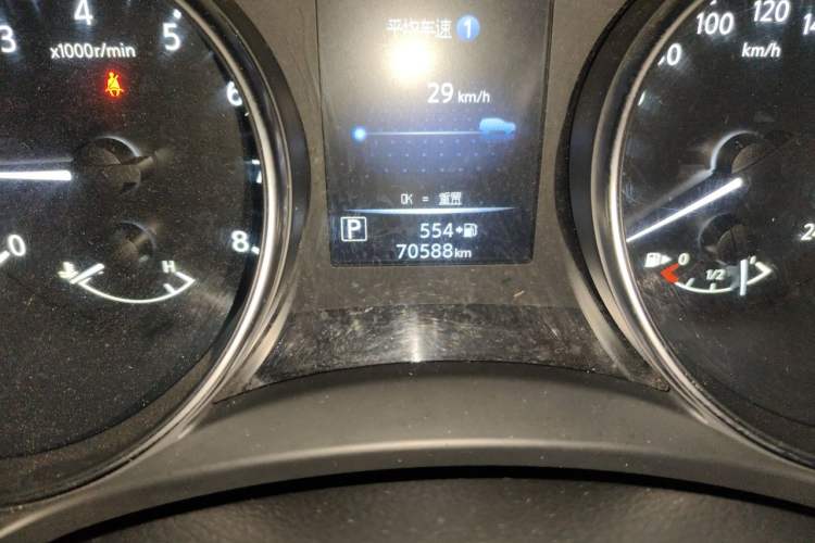 Used Nissan Qashqai 2019 2.0L CVT Luxury Edition Odometer Close Up