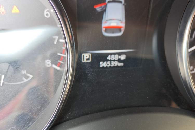 Used Nissan Qashqai 2019 2.0L CVT Smart Enjoyment Version Odometer Close Up
