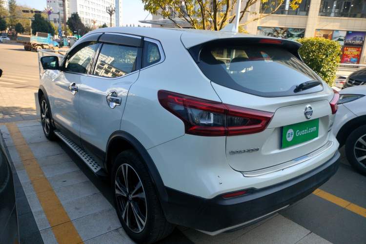 Used Nissan Qashqai 2019 2.0L CVT Luxury Edition Rear Left 45 Deg