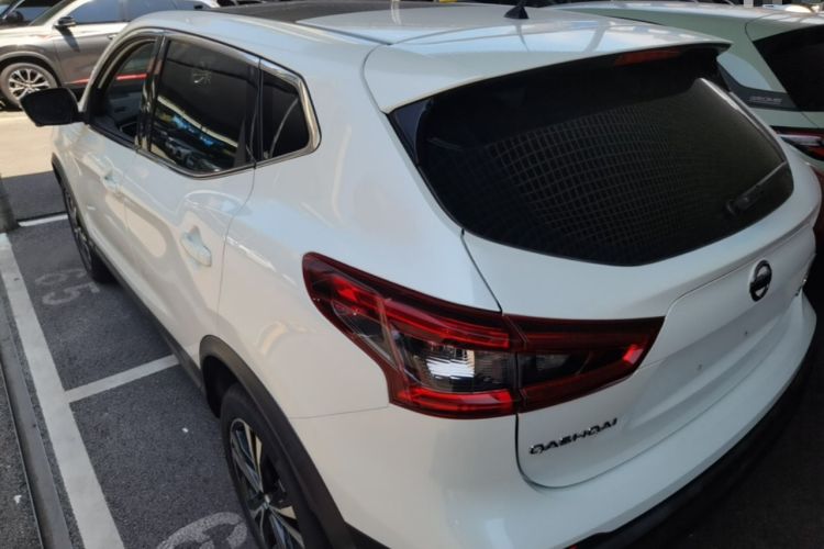 Used Nissan Qashqai 2019 2.0L CVT Luxury Edition Rear Left 45 Deg