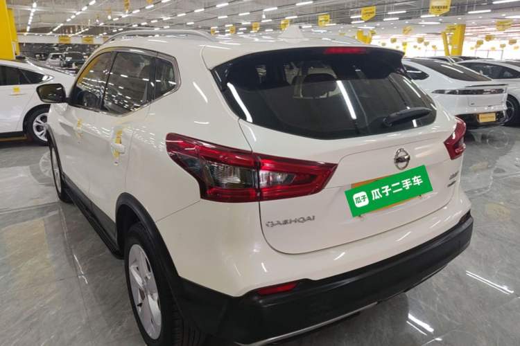 Used Nissan Qashqai 2019 2.0L CVT Smart Enjoyment Version Rear Left 45 Deg