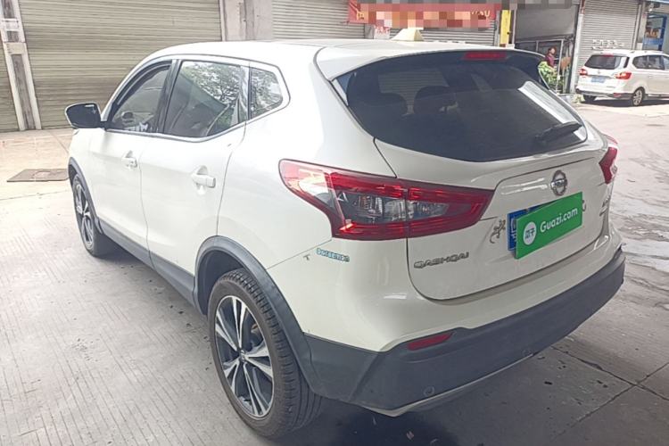 Used Nissan Qashqai 2019 2.0L CVT Luxury Edition Rear Left 45 Deg