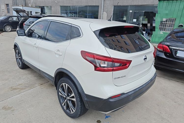 Used Nissan Qashqai 2019 2.0L CVT Luxury Edition Rear Left 45 Deg