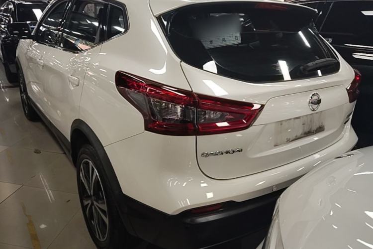 Used Nissan Qashqai 2019 2.0L CVT Luxury Edition Rear Left 45 Deg