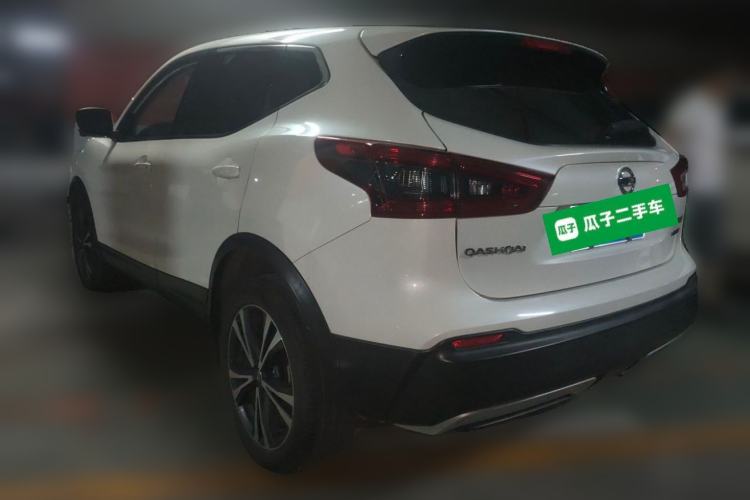 Used Nissan Qashqai 2019 2.0L CVT Luxury Edition Rear Left 45 Deg