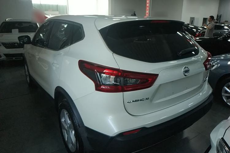 Used Nissan Qashqai 2019 2.0L CVT Smart Enjoyment Version Rear Left 45 Deg