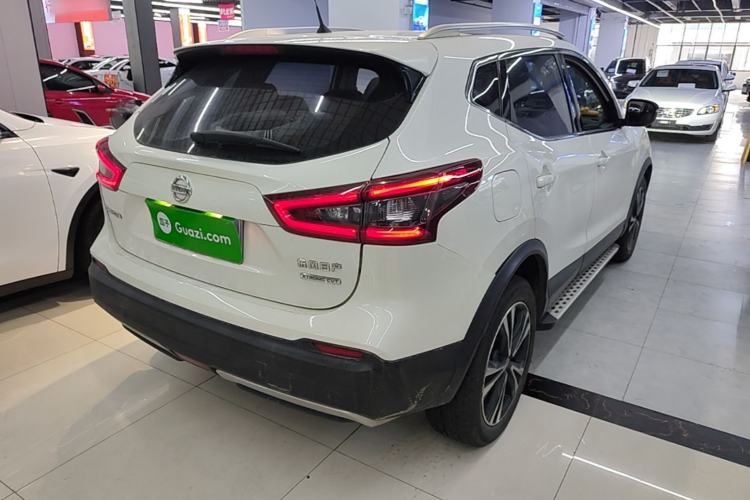 Used Nissan Qashqai 2019 2.0L CVT Luxury Edition Rear Right 45 Deg