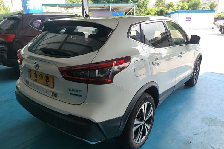Used Nissan Qashqai 2019 2.0L CVT Luxury Edition Rear Right 45 Deg