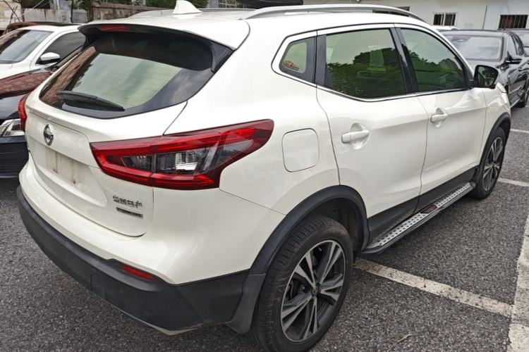 Used Nissan Qashqai 2019 2.0L CVT Luxury Edition Rear Right 45 Deg