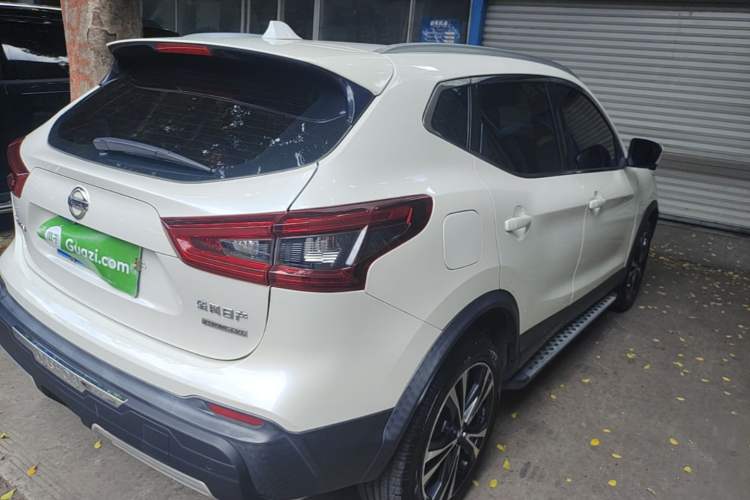 Used Nissan Qashqai 2019 2.0L CVT Luxury Edition Rear Right 45 Deg