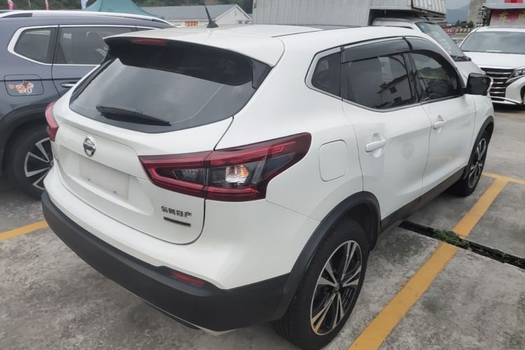 Used Nissan Qashqai 2019 2.0L CVT Luxury Edition Rear Right 45 Deg