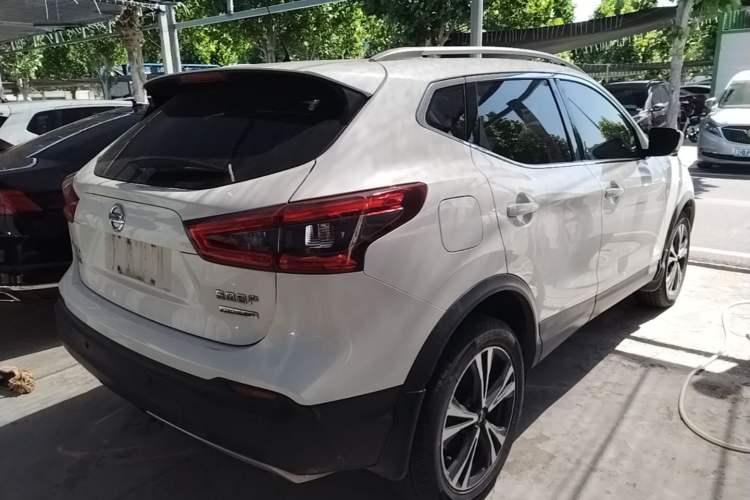 Used Nissan Qashqai 2019 2.0L CVT Luxury Edition Rear Right 45 Deg
