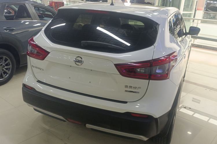 Used Nissan Qashqai 2019 2.0L CVT Luxury Edition Rear Right 45 Deg