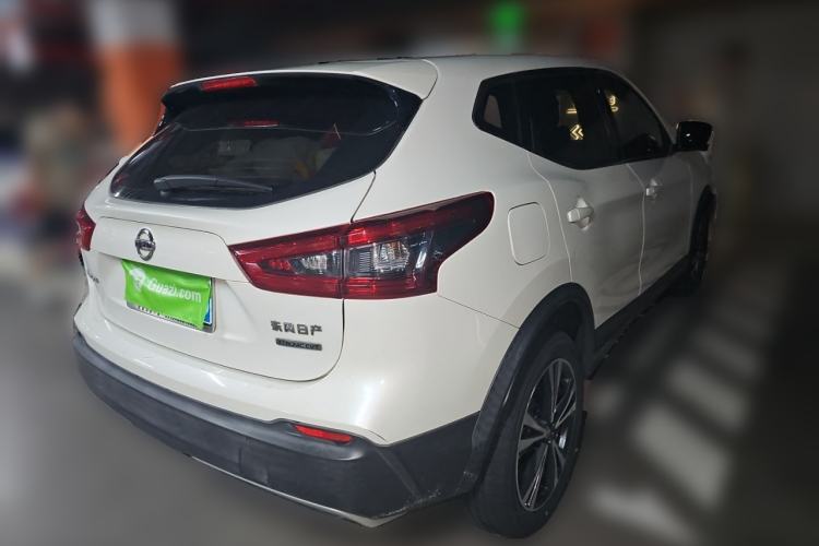 Used Nissan Qashqai 2019 2.0L CVT Luxury Edition Rear Right 45 Deg