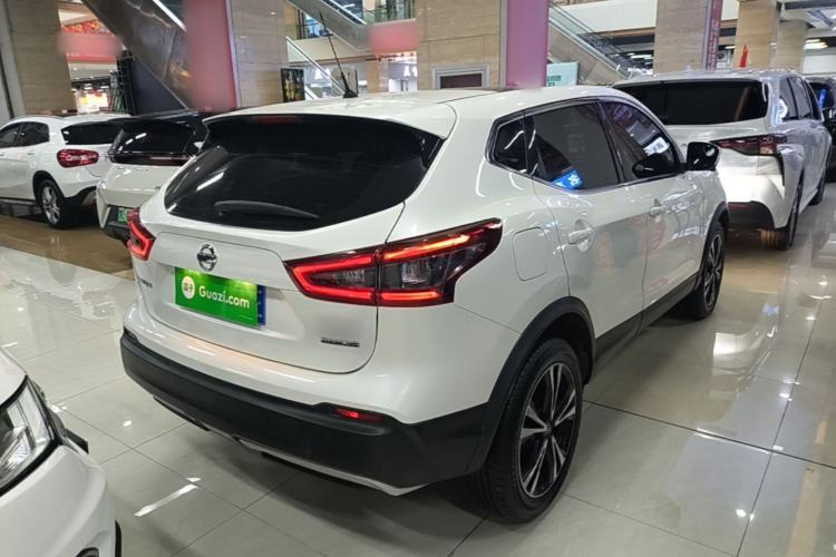 Used Nissan Qashqai 2019 2.0L CVT Luxury Edition Rear Right 45 Deg