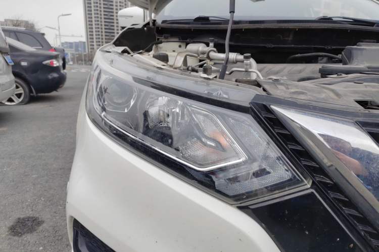 Used Nissan Qashqai 2019 2.0L CVT Smart Enjoyment Version Right Front Headlight
