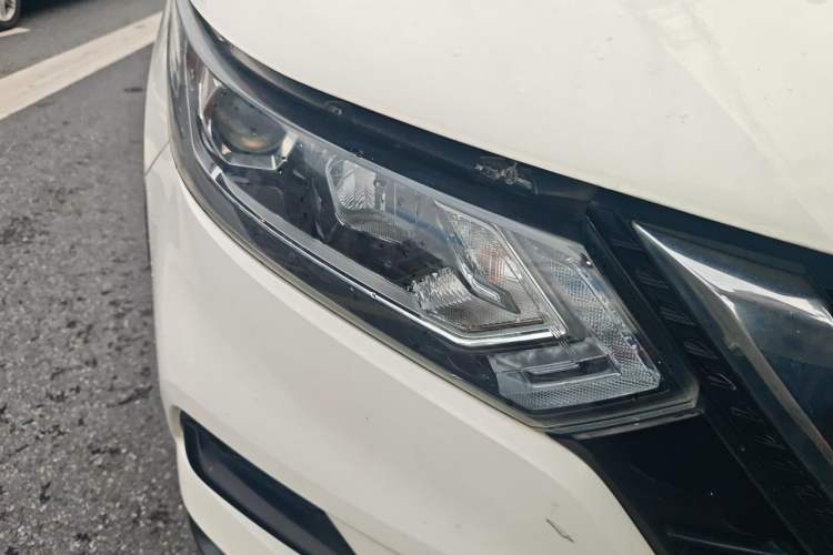 Used Nissan Qashqai 2019 2.0L CVT Smart Enjoyment Version Right Front Headlight