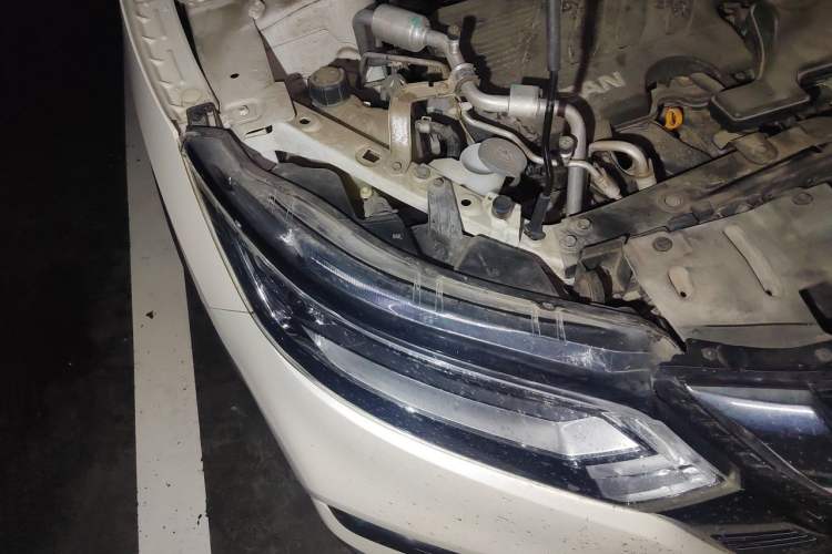 Used Nissan Qashqai 2019 2.0L CVT Luxury Edition Right Front Headlight
