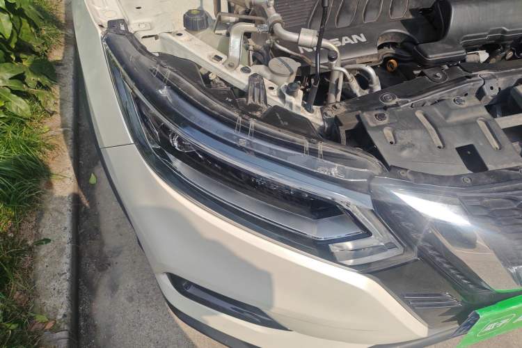 Used Nissan Qashqai 2019 2.0L CVT Luxury Edition Right Front Headlight
