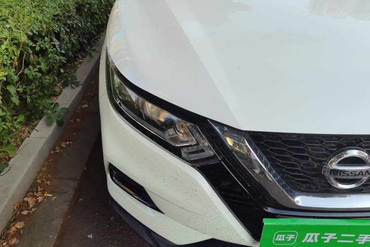 Used Nissan Qashqai 2019 2.0L CVT Smart Enjoyment Version Right Front Headlight