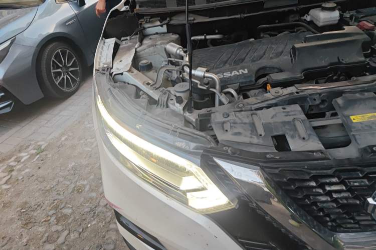 Used Nissan Qashqai 2019 2.0L CVT Luxury Edition Right Front Headlight