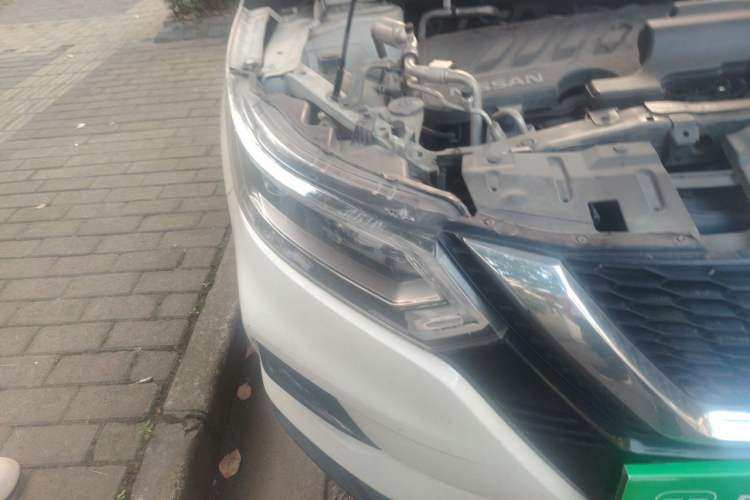 Used Nissan Qashqai 2019 2.0L CVT Luxury Edition Right Front Headlight
