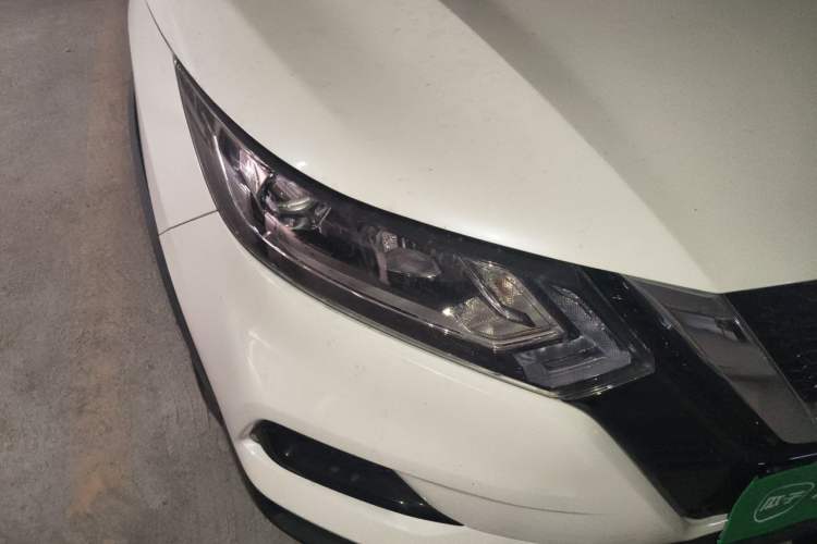Used Nissan Qashqai 2019 2.0L CVT Smart Enjoyment Version Right Front Headlight