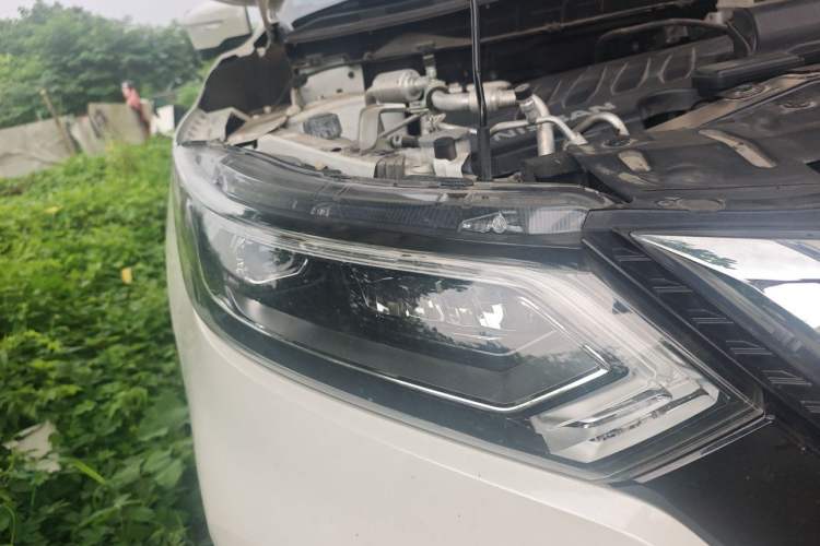 Used Nissan Qashqai 2019 2.0L CVT Luxury Edition Right Front Headlight