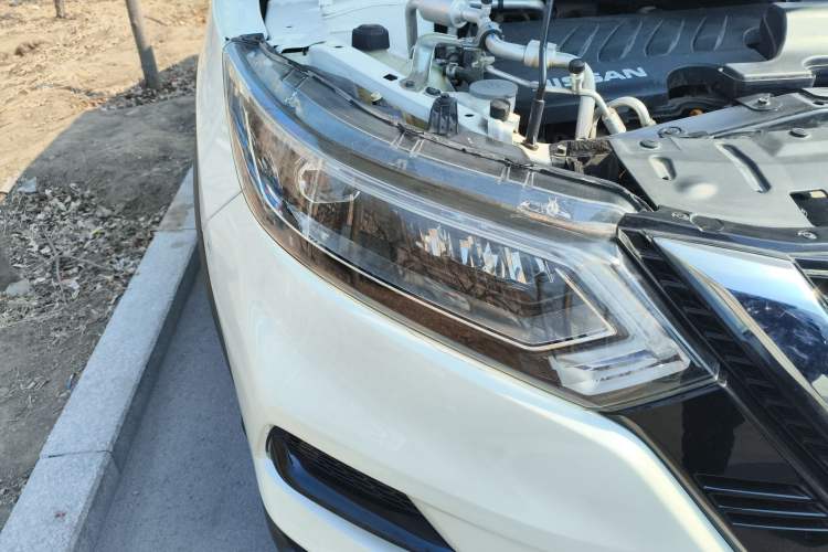 Used Nissan Qashqai 2019 2.0L CVT Luxury Edition Right Front Headlight