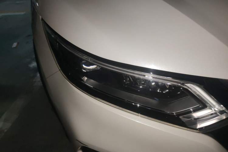Used Nissan Qashqai 2019 2.0L CVT Luxury Edition Right Front Headlight