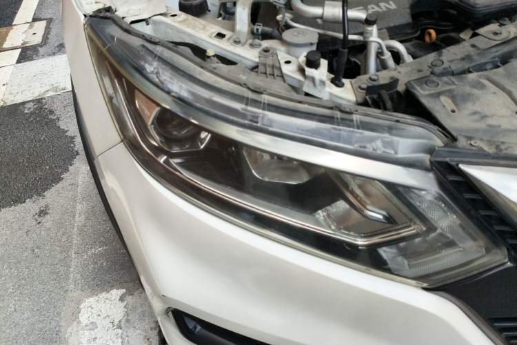 Used Nissan Qashqai 2019 2.0L CVT Smart Enjoyment Version Right Front Headlight