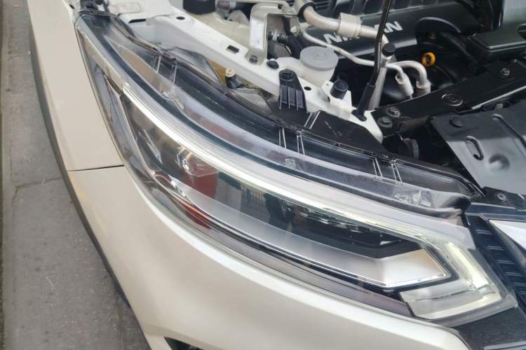 Used Nissan Qashqai 2019 2.0L CVT Luxury Edition Right Front Headlight