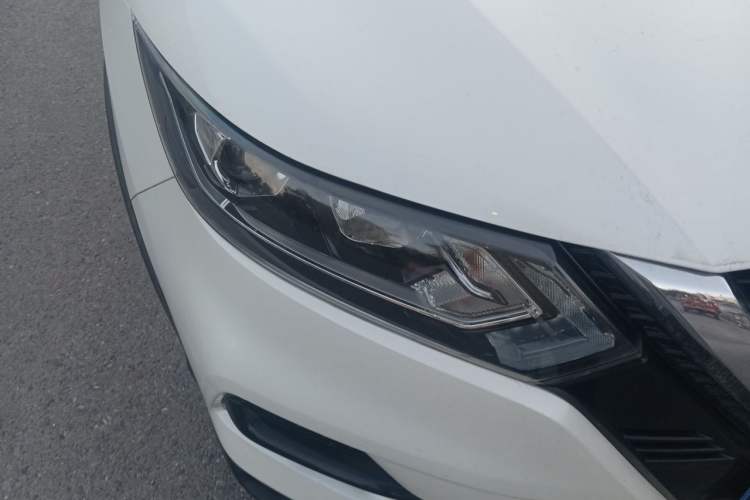 Used Nissan Qashqai 2019 2.0L CVT Smart Enjoyment Version Right Front Headlight