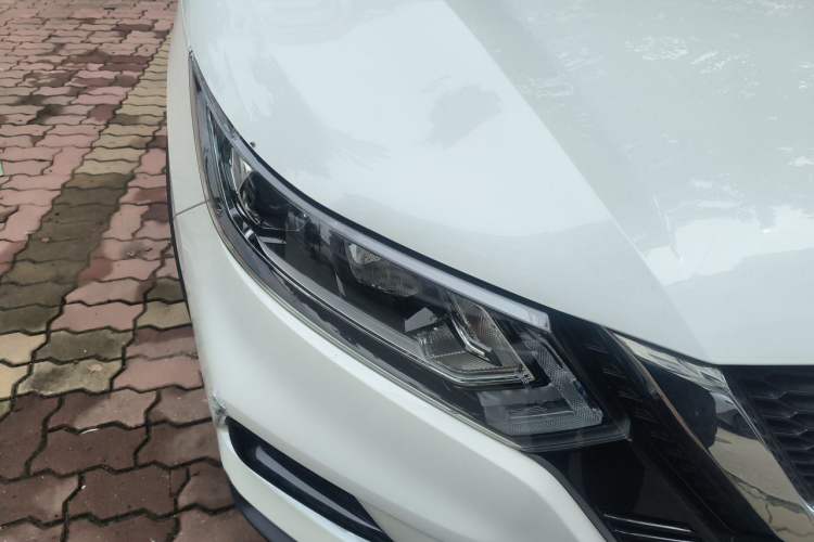 Used Nissan Qashqai 2019 2.0L CVT Smart Enjoyment Version Right Front Headlight