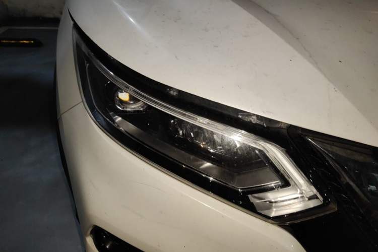 Used Nissan Qashqai 2019 2.0L CVT Luxury Edition Right Front Headlight