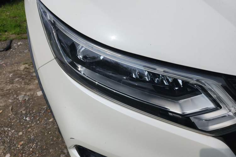 Used Nissan Qashqai 2019 2.0L CVT Luxury Edition Right Front Headlight