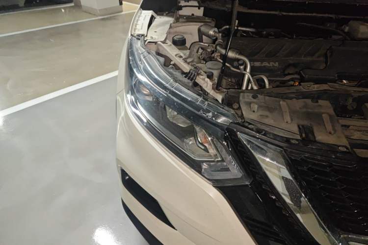 Used Nissan Qashqai 2019 2.0L CVT Smart Enjoyment Version Right Front Headlight