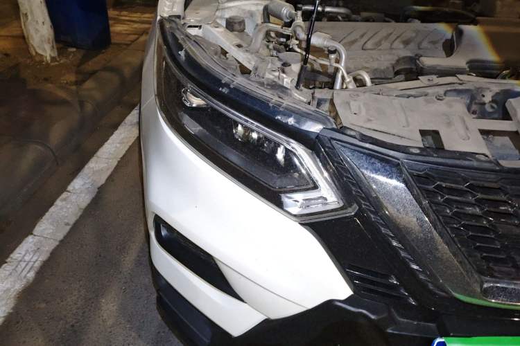 Used Nissan Qashqai 2019 2.0L CVT Luxury Edition Right Front Headlight
