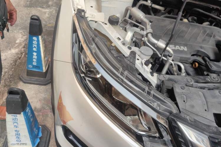 Used Nissan Qashqai 2019 2.0L CVT Smart Enjoyment Version Right Front Headlight